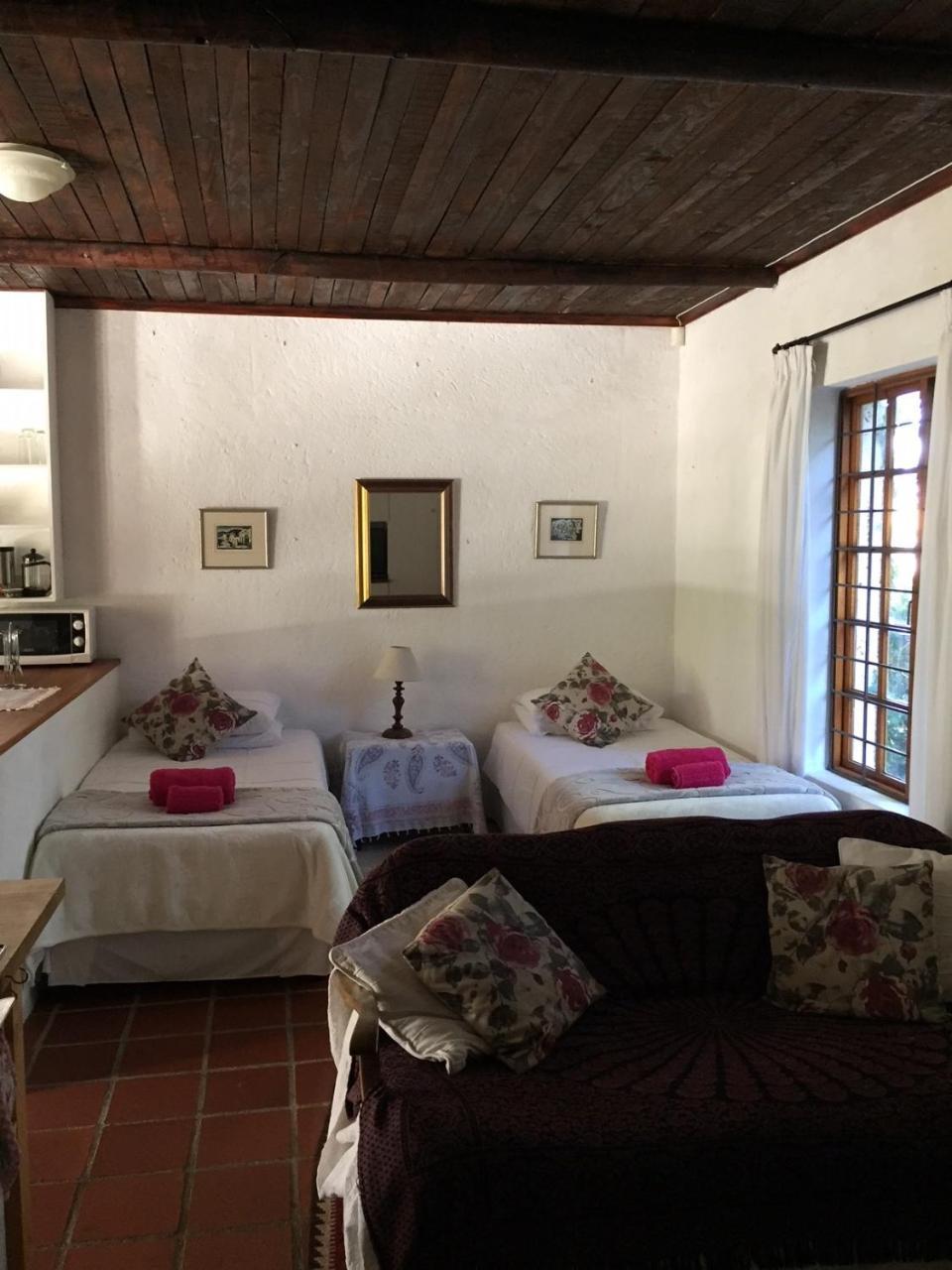 Haven Of Peace And Garden Cottage Hermanus Esterno foto