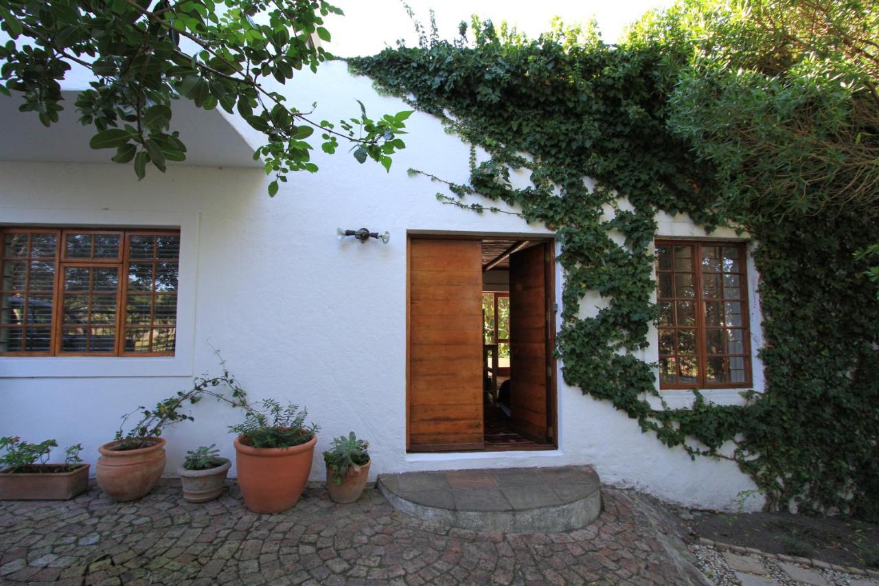 Haven Of Peace And Garden Cottage Hermanus Esterno foto