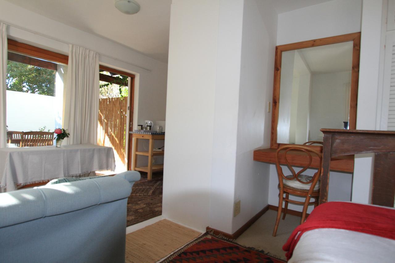 Haven Of Peace And Garden Cottage Hermanus Esterno foto